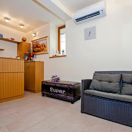 Golden Goose Guest house
