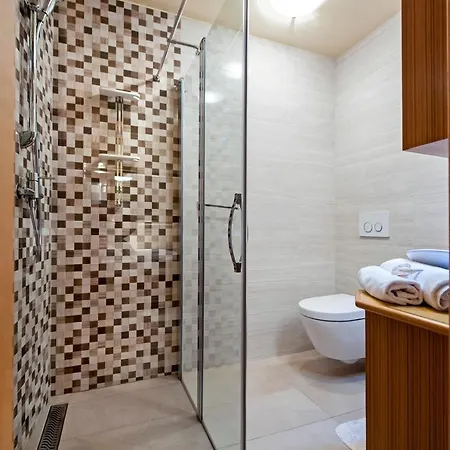 بيت ضيافة Golden Goose